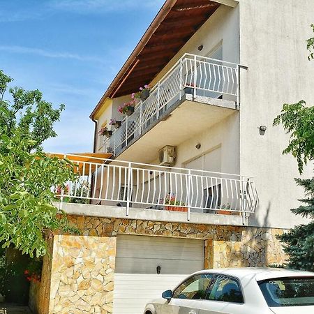 Apartments With A Parking Space Smrika, Kraljevica - 15709 Dış mekan fotoğraf